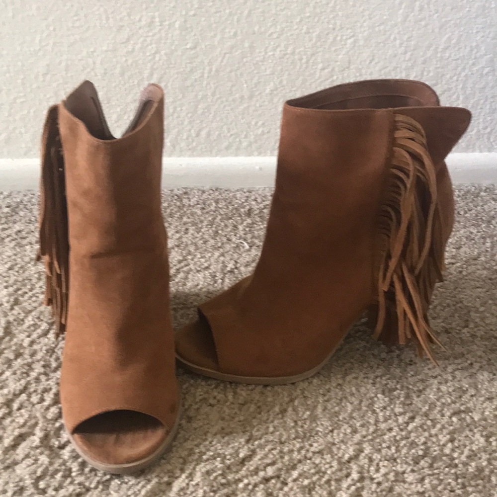 Dolce vita fringe booties
